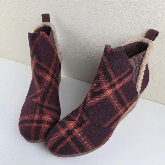 TOMS Boots Kelsey Wedge Round Toe Booties Wool Blend Plaid Shearling Trim Sz 11 - Picture 1 of 10